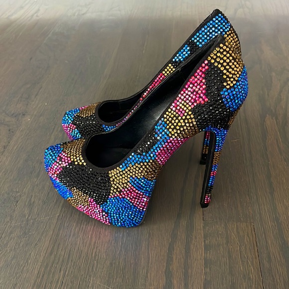 Steve Madden Platform Pumps - Picture 3 of 6